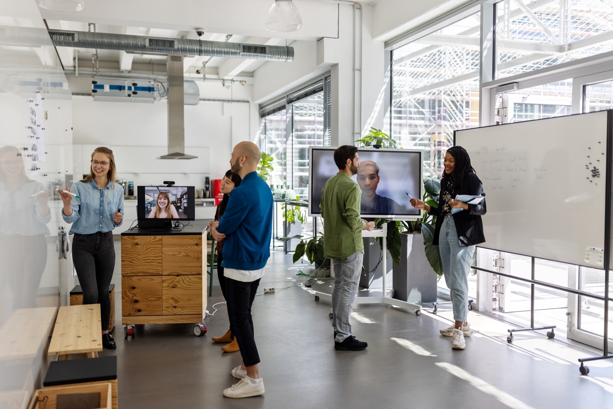 growth_scaling_teamwork_meeting